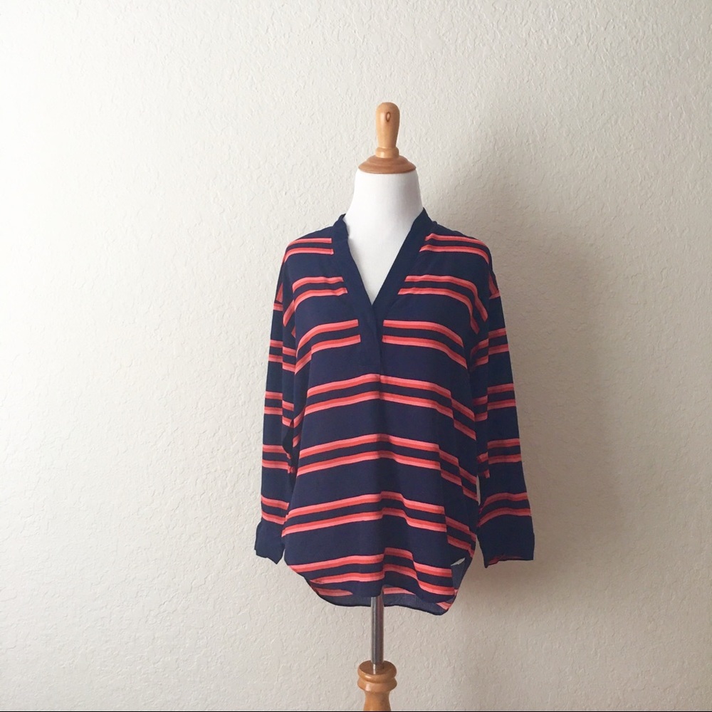 Gap top 3/4 Sleeves size XS preowned